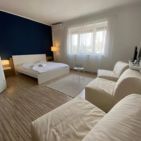 Ξενοδοχείο Elmeny Balaton 3*