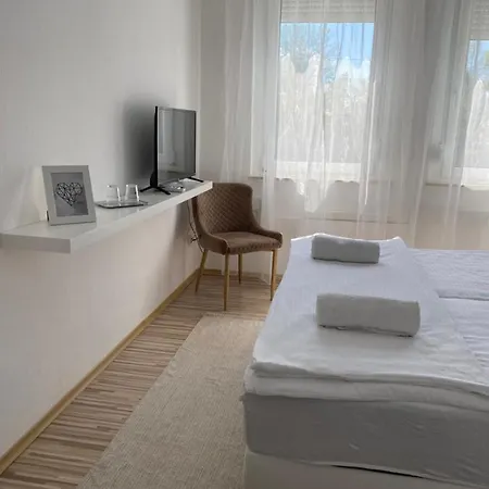 فندق Elmeny Balaton Alsóörs