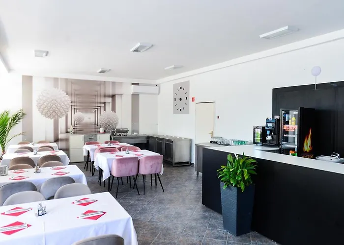 Hotel Elmeny Balaton 3*